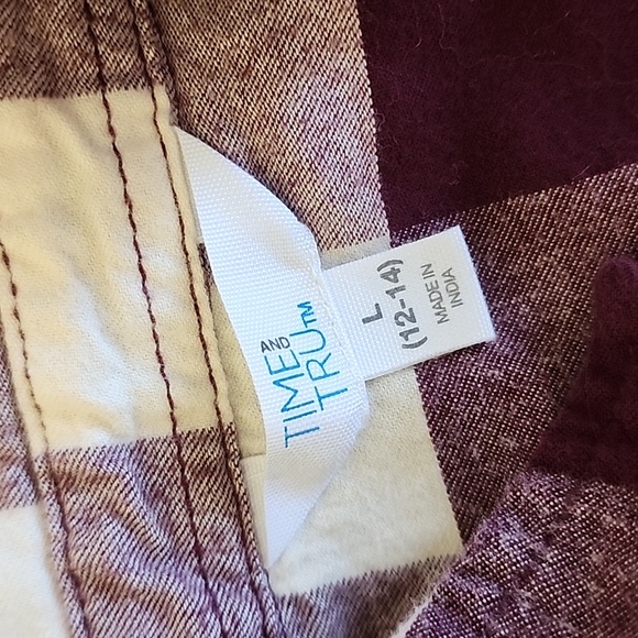 Time and Tru Flannel - Picture 3 of 4